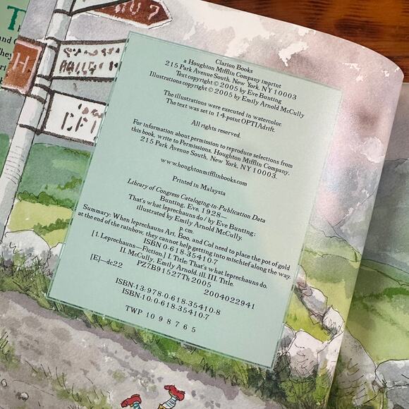 Vintage 2005 That's What Leprechauns Do Paperback Book - Picture 3 of 9